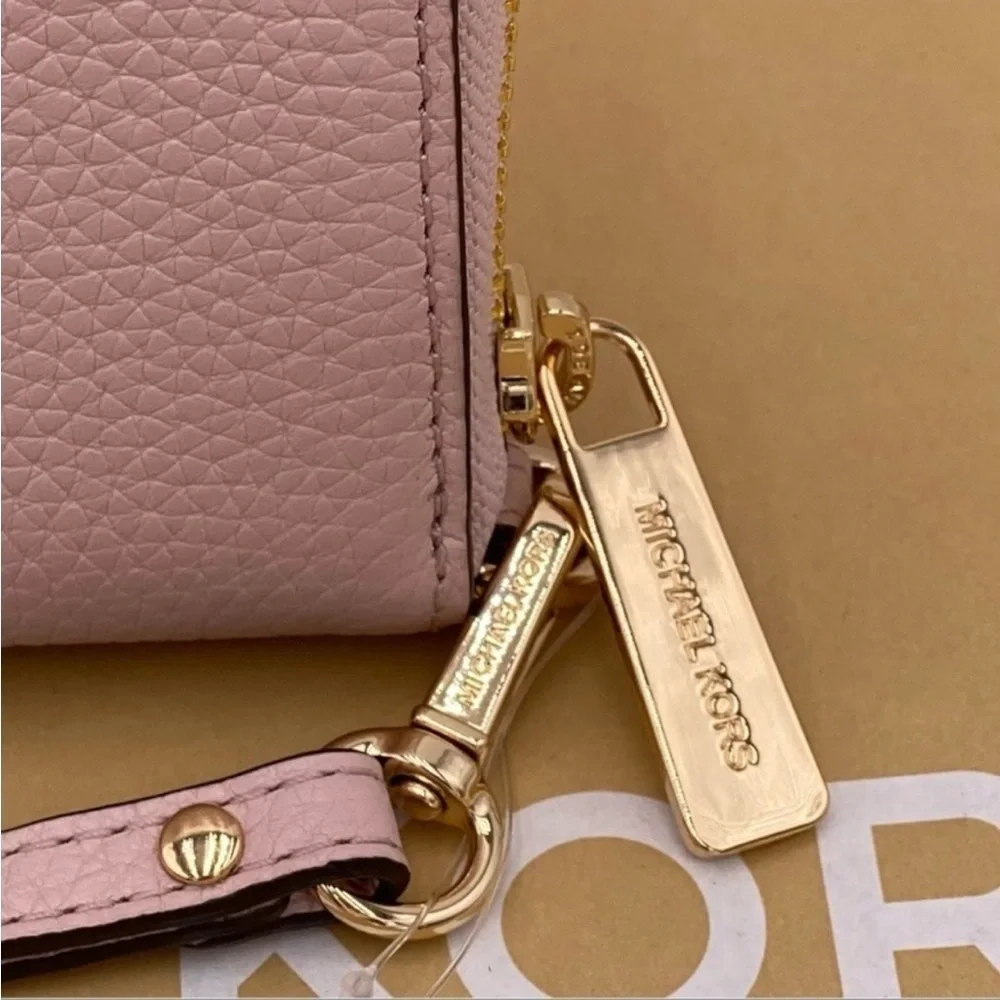 Michael Kors Jet Set Travel Wallet Phone Case Wristlet Pink New